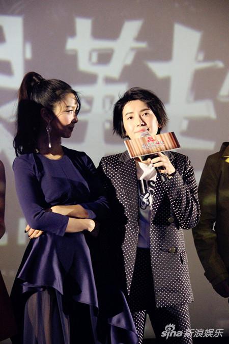 李媛接受记者提问