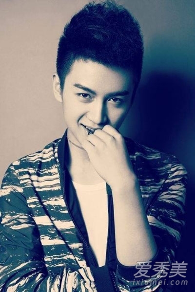 韩媒评选中国十大帅哥 颜值杠杠地