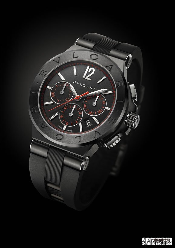 性能出众优雅精致  宝格丽全新Diagono Ultranero计时腕表