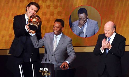 也正是这一届FIFA颁奖礼上，组委会上揭晓了一项特殊奖项——国际足联荣誉金球奖，老球王贝利众望所归当选，贝利含泪上台领取属于自己的“金球奖”。