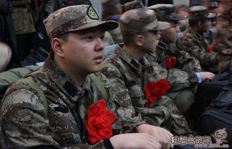 士兵退役后还能再次入伍吗？再次入伍的年龄有什么限制