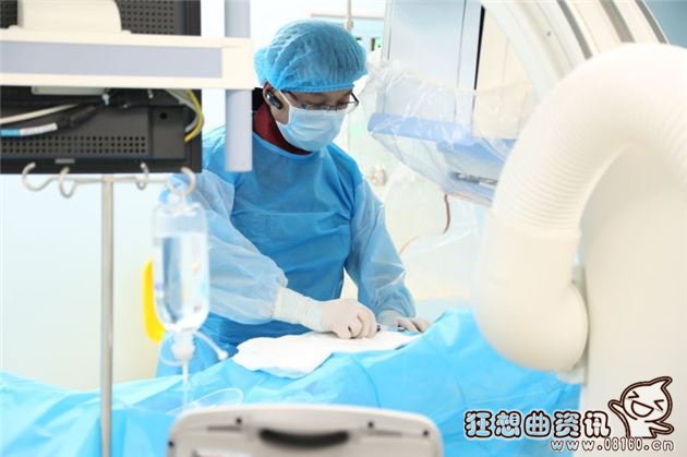 医生在婚礼前夜通宵做手术，医生的职业道德是什么