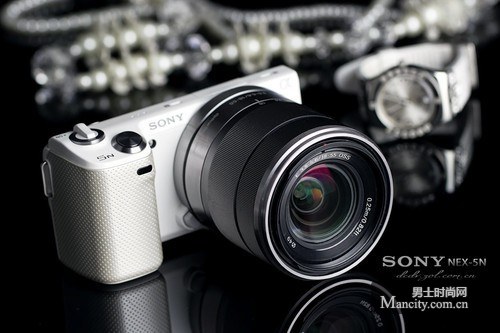 点击图片查看索尼NEX-5N详细资料
