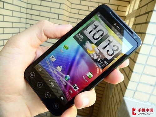 HTC EVO 3D报价创新低 超值4.3寸双核 