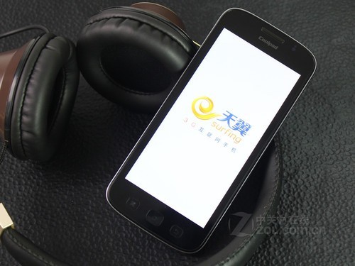 点击图片查看酷派9930详细资料