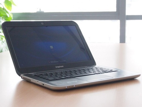 点击图片查看戴尔灵越14z超极本详细资料