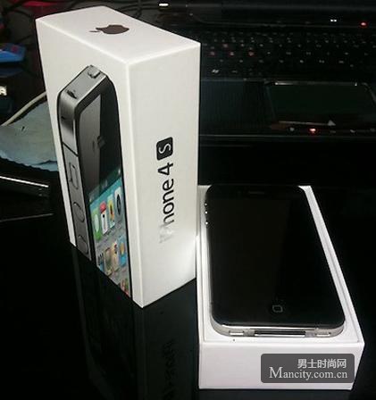 iPhone4S开箱照曝光！德用户提前到货 