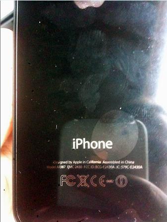 iPhone4S开箱照曝光！德用户提前到货 