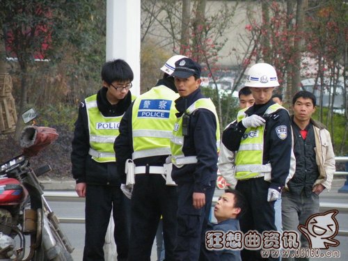 怎么当警察啊 21-1F210112406.jpg