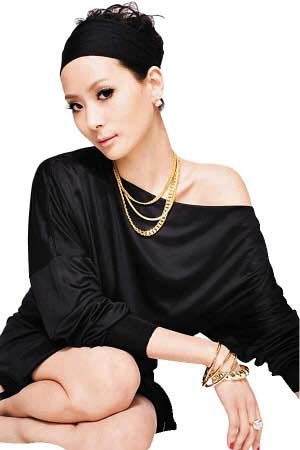 孙芸芸不是娱乐明星，但是她的一举一动都成为台湾少女模仿的榜样，大小S也视她为偶像。