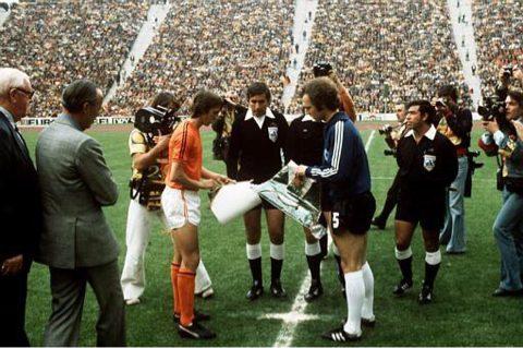 星场·克鲁伊夫&贝肯鲍尔，一生的对手？一生的朋友！