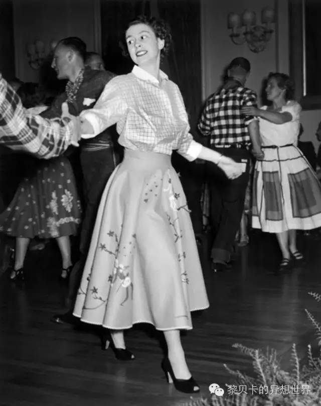 关于英女王的一切酷炫萌~她才是史上最牛It Girl！