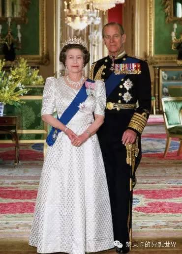 关于英女王的一切酷炫萌~她才是史上最牛It Girl！