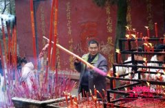 烧高香怎么烧有什么说法，烧香有什么讲究信佛