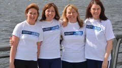 美国四个姑娘横渡太平洋图，世界最早成功横渡