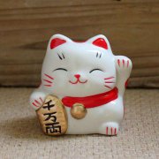 招财猫裂纹了还能摆放吗，摆放招财猫有什么忌讳？