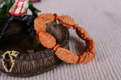 什么佛珠功德最大，什么佛珠辟邪效果最好？