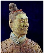 兵马俑最诡异的一张脸图片，兵马俑为什么不往