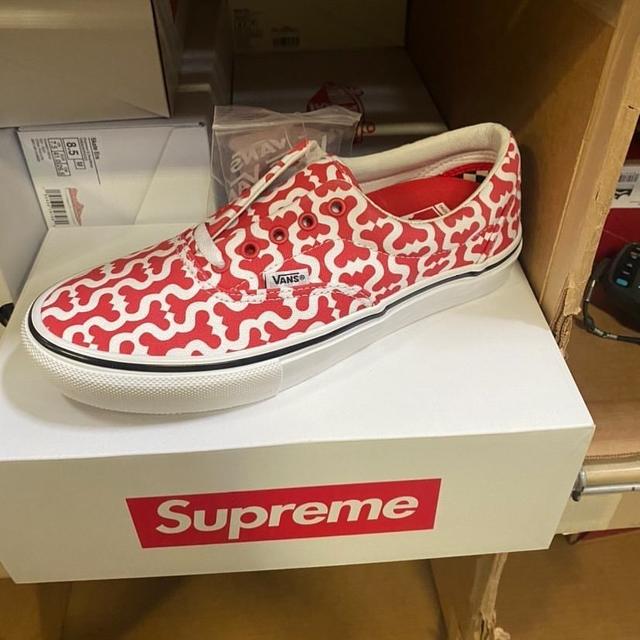 s鞋是什么牌子的鞋(小s穿的鞋)