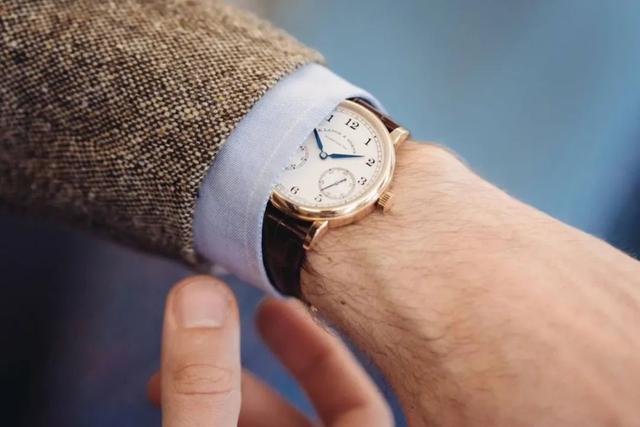 送男生表代表什么意思呢(送刺绣给男生代表什么