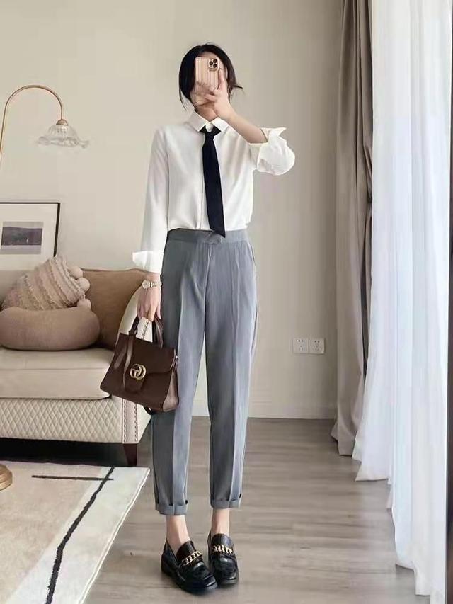 面试穿什么衣服好看(面试必背三句话)