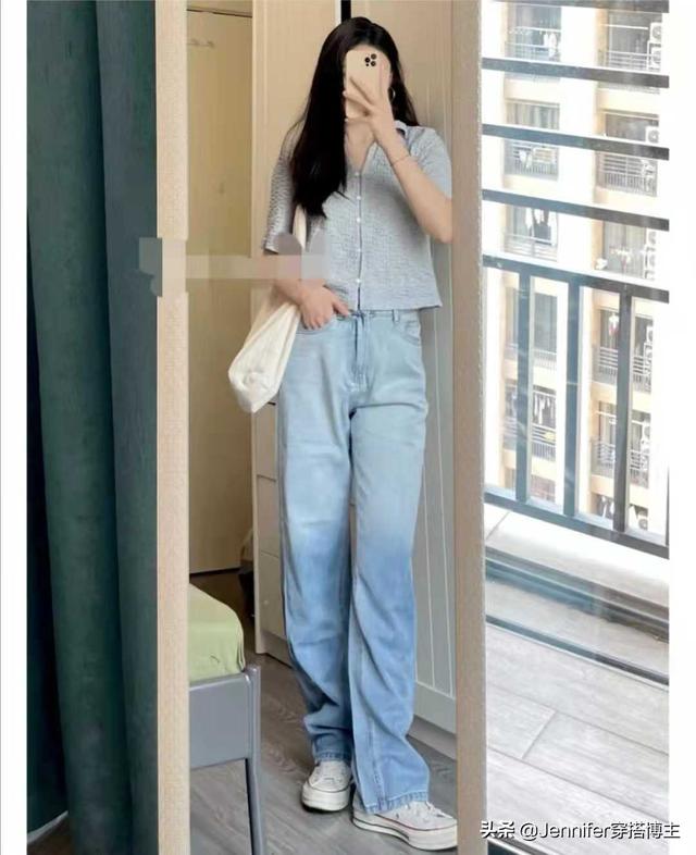 牛仔蓝配什么颜色好看(牛仔蓝颜色图片)